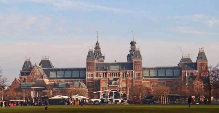 Amsterdam: Rijksmuseumtour Incl. Ticket German or English