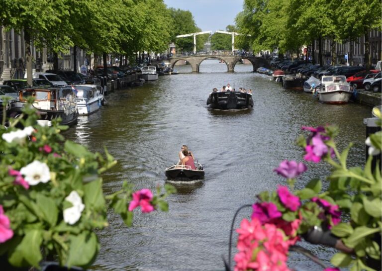 Amsterdam: Walking Tour Canal, Heineken, Rijksmuseum & More!