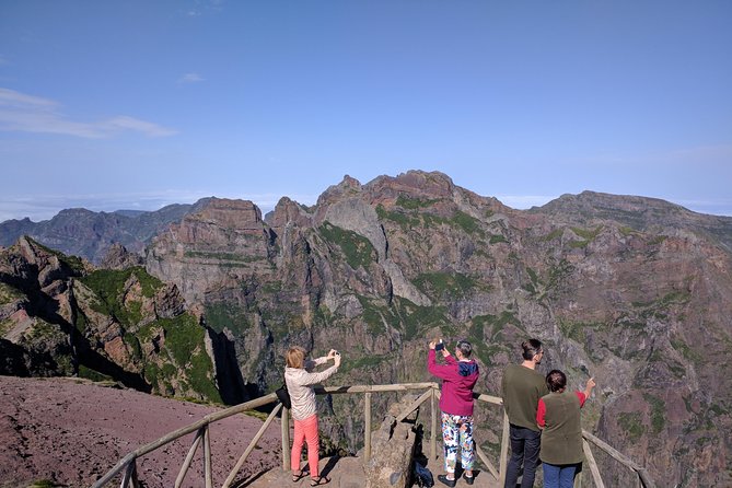 Arieiro Peak, Santo Da Serra and Cristo Rei 4×4 Experience