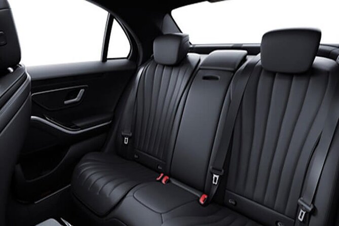 Arrival Private Transfer From Paris ORY Airport to Paris City by Luxury Car