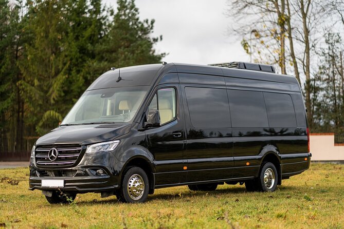 1 arrival private transfer vancouver yvr or cruise port to vancouver by minibus Arrival Private Transfer Vancouver YVR or Cruise Port to Vancouver by Minibus