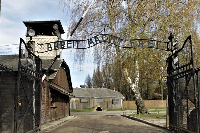 Auschwitz & Birkenau English Guided Tour by Private Transport From Katowice