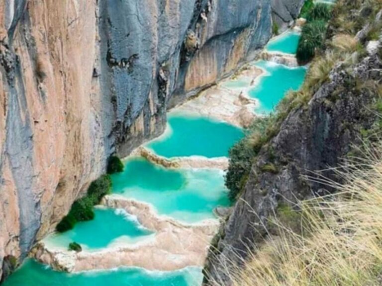 Ayacucho: Visit Millpu Turquoise Waters