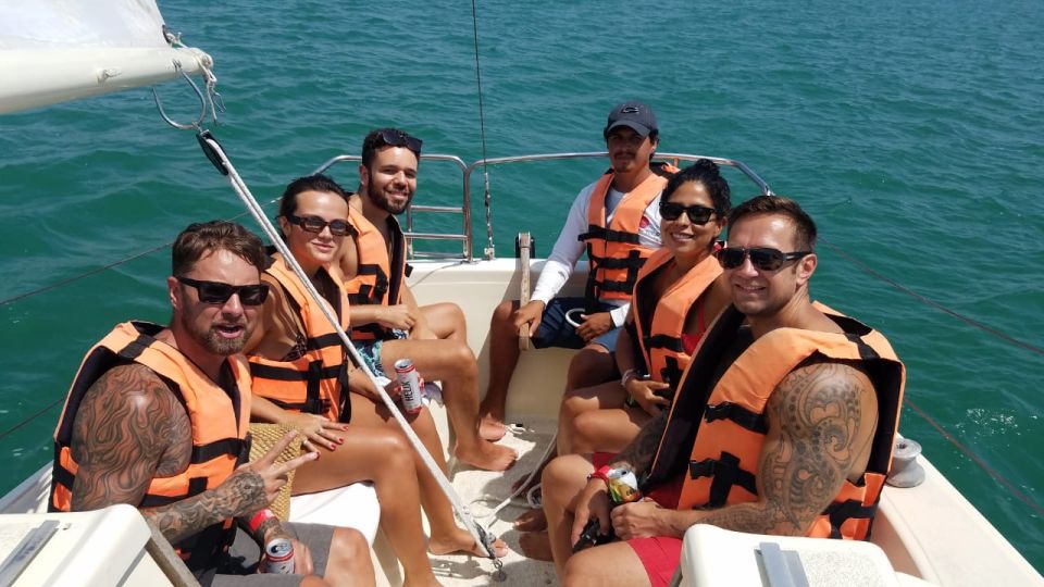 1 bacalar group sailing trip with swimming and drinks Bacalar: Group Sailing Trip With Swimming and Drinks