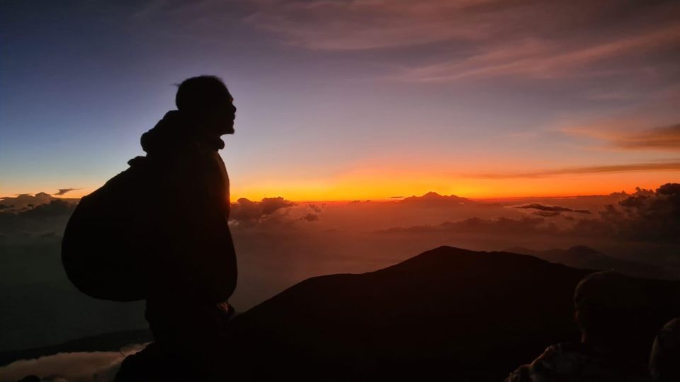 1 bali best sunrise mount agung trekking via besakih Bali :Best Sunrise Mount Agung Trekking Via Besakih
