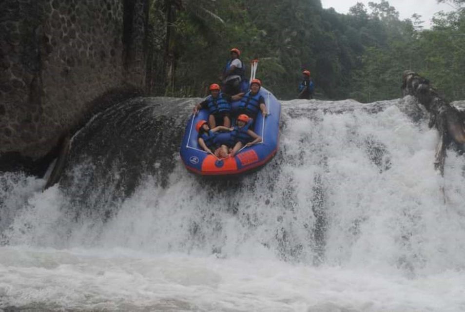1 bali telaga waja river water rafting and besakih tample Bali : Telaga Waja River Water Rafting and Besakih Tample