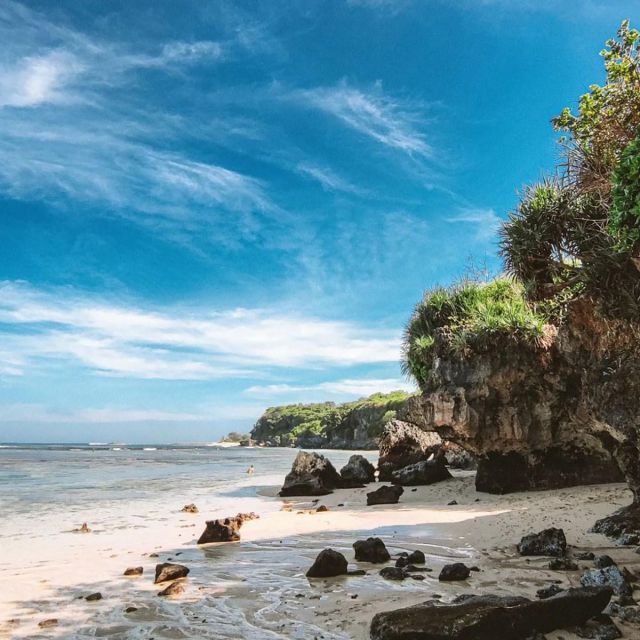 Bali: White Sand Beaches & Uluwatu Sunset Tour