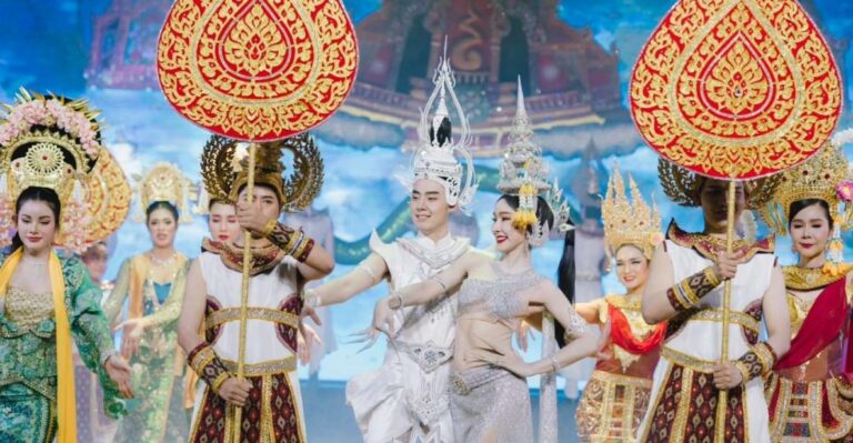 Bangkok: Golden Dome Cabaret Show