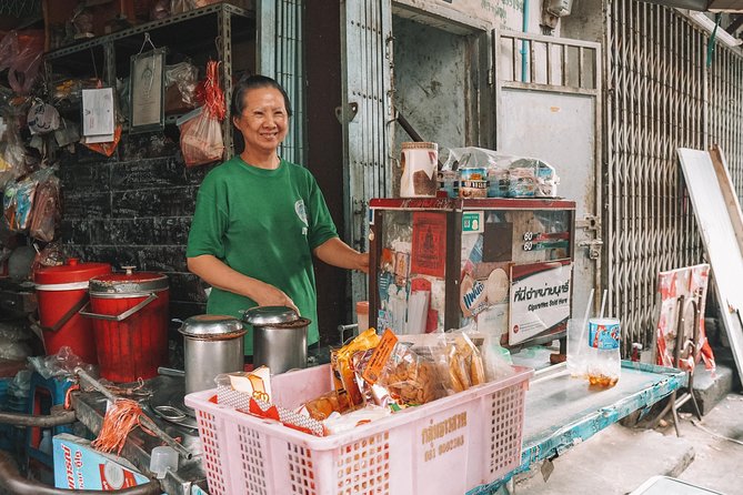 Bangkoks Amazing China Town Private Tour - Language Options