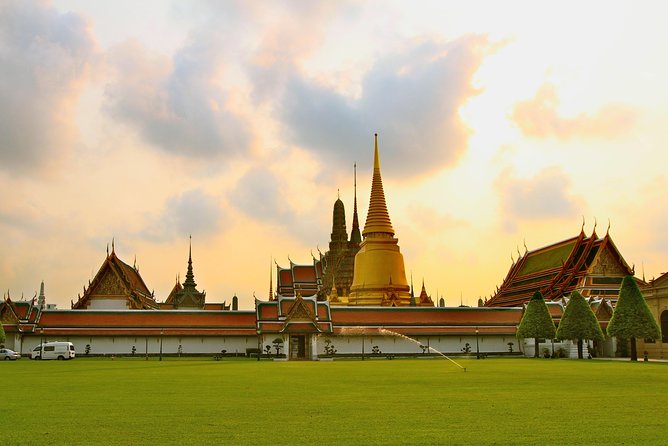 Bangkok’s Royal Realms of the Chakri Dynasty – Grand Palace