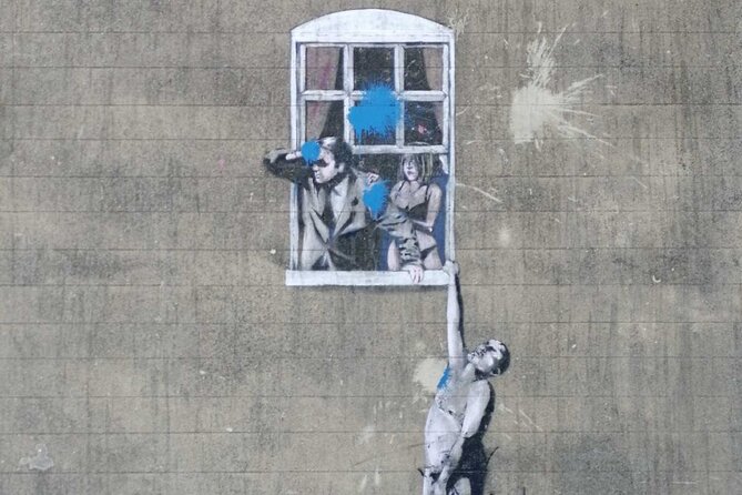 Banksy Street Art Graffiti Outdoor Escape Game in Bristol