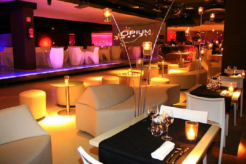 1 barcelona limousine tour with bar Barcelona: Limousine Tour With Bar