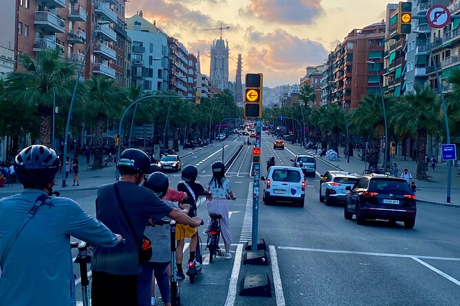Barcelona Private City Bike or E-Bike Tour