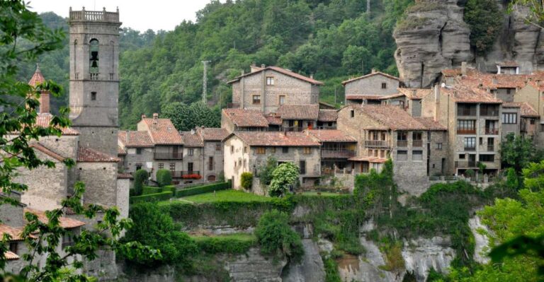 Barcelona: Pyrenees Villages and Trails Full-Day Tour