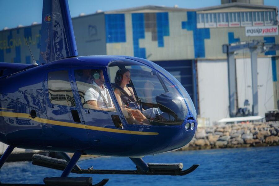 Barcelona: Scenic Helicopter Flight