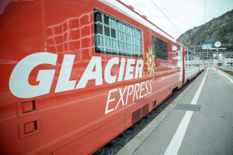 Basel: Swiss Alps Glacier Express Train Ride & Lucerne Tour