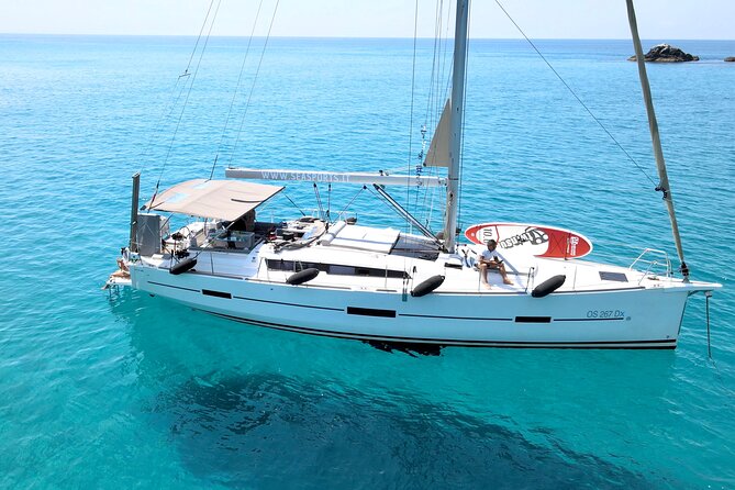 1 beautiful private sailboat tour up to 8 guests on board BEAUTIFUL PRIVATE SAILBOAT TOUR - up to 8 Guests on Board