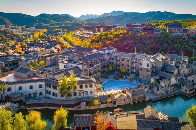 Beijing Great Wall and Guibei Water Town Tour With 1 Night View Room Hotel