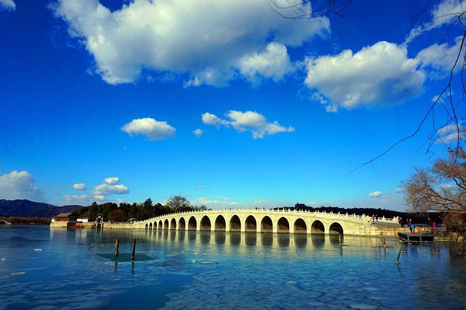 Beijing Private Day Tour: Summer Palace and Mutianyu Great Wall