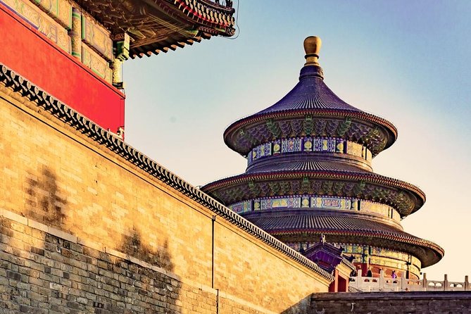 Beijing Walking Tour: Temple of Heaven and Hongqiao Market