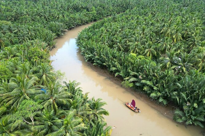 Ben Tre Mekong Zig Zag: Scooter, Sailboat, and Food (Full Day)