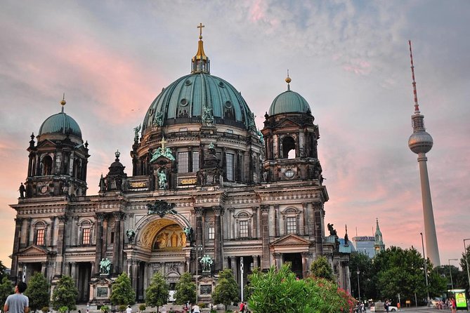 Berlin City Experience Transit Tour by Car or Minivan