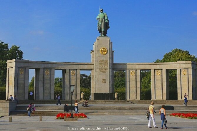 Berlin in a Day: Private Full-Day Highlights Tour