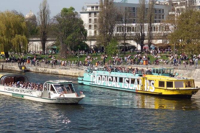 Berlin Sightseeing Boat Tour on the Spree
