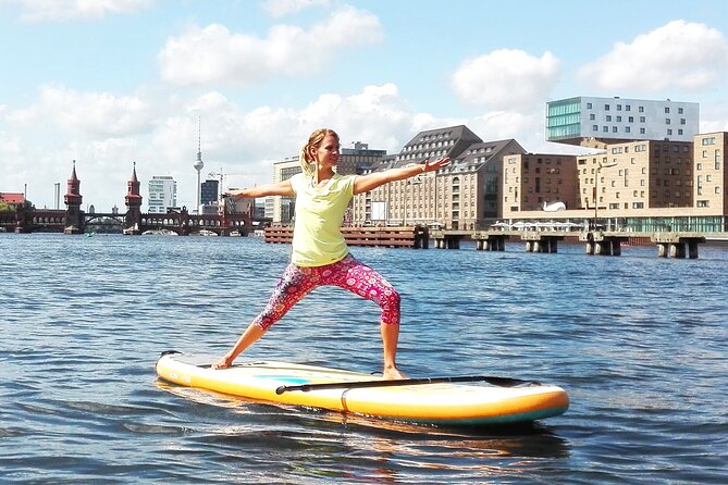 Berlin SUP Yoga Course on the Spree