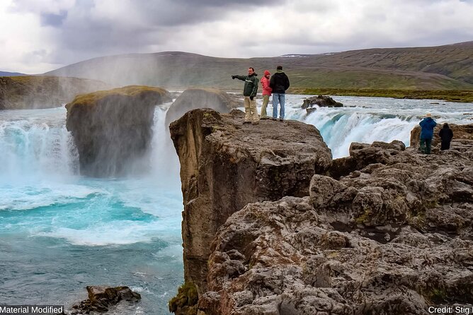 Best of Iceland 9-Day Tour With Private Transport  – Akureyri