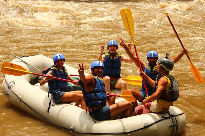BEST White Rafting in Colombia Suarez 4/5