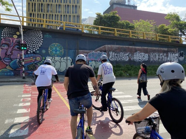 Bike Tour Medellin With Snacks and Local Beer