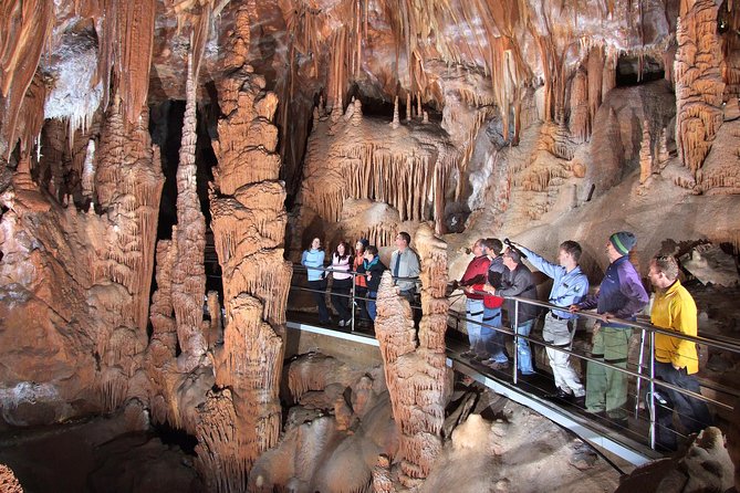 Blue Mountains Private Tour From Sydney With Jenolan Caves