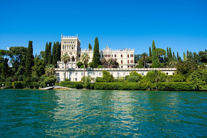 Boat Tour of the Islands of Lake Garda With Aperitif