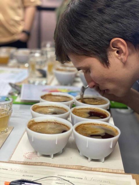 Bogota: Expert Curated Colombian Coffee Cup Tasting Workshop