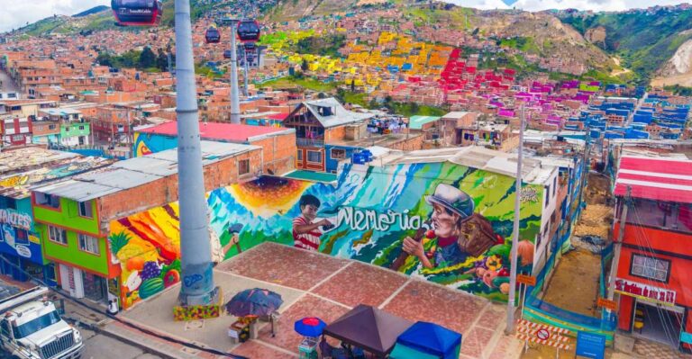 Bogotá’s Neighborhoods: El Paraíso Favela Tour With Cable Car