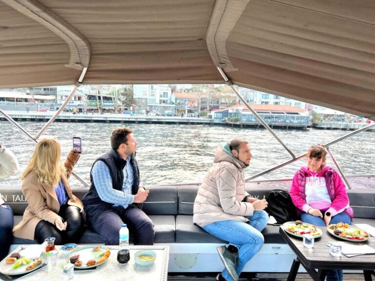 Bosphorus Guided Yacht Cruise With Stop on Asian Side