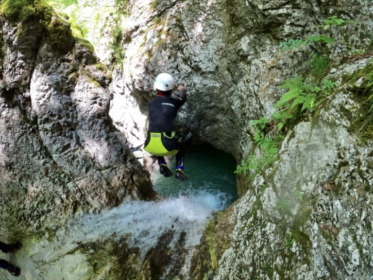 Bovec: Beginner’s Canyoning Guided Experience in Fratarica