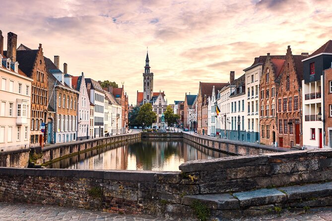 Bruges: Self-Guided Mobile Scavenger Hunt and Walking Tour