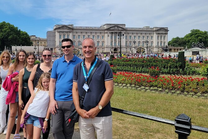 Buckingham Palace: Walking Tour With Entry & Audio Guide