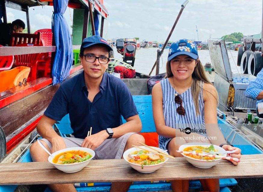 Cai Rang Famous Floating Market In Can Tho