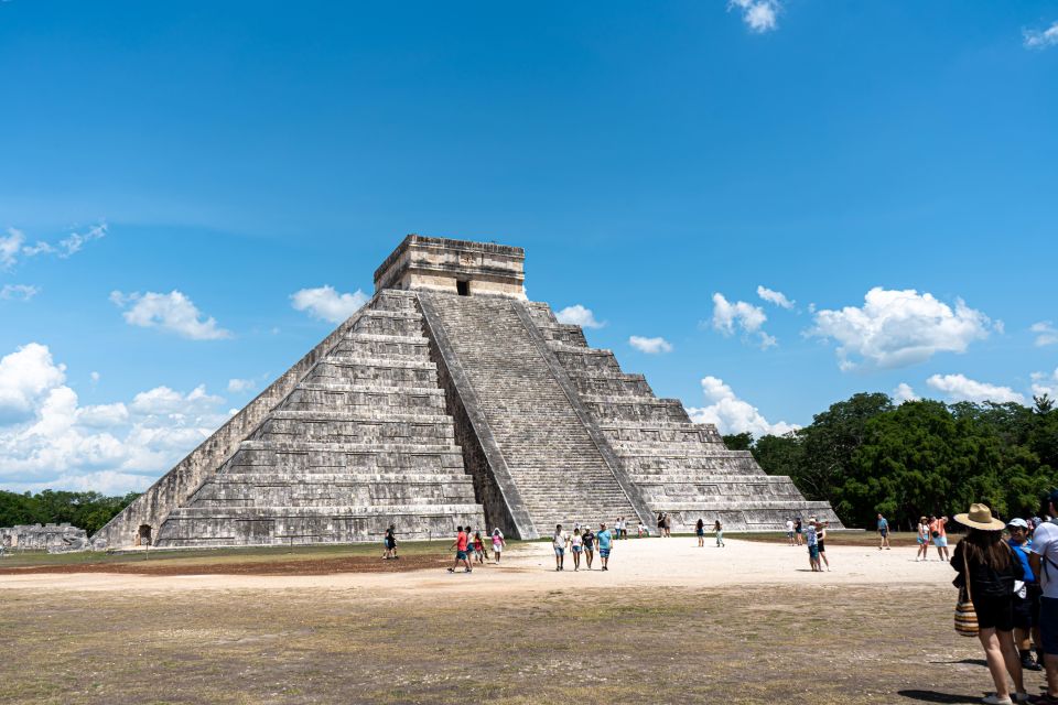 1 cancun chichen itza early access isla mujeres catamaran Cancun: Chichen Itza Early Access & Isla Mujeres Catamaran