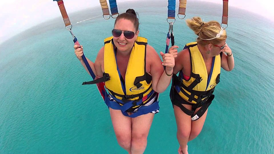 1 cancun parasailing adventure with hotel pickup and drop off Cancún: Parasailing Adventure With Hotel Pickup and Drop-Off