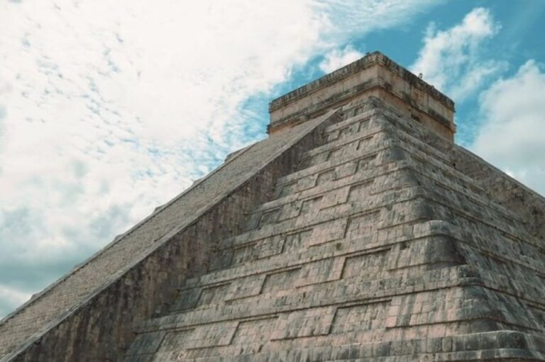 Cancun: Private Chichén Itzá, Cenote & Valladolid Tour