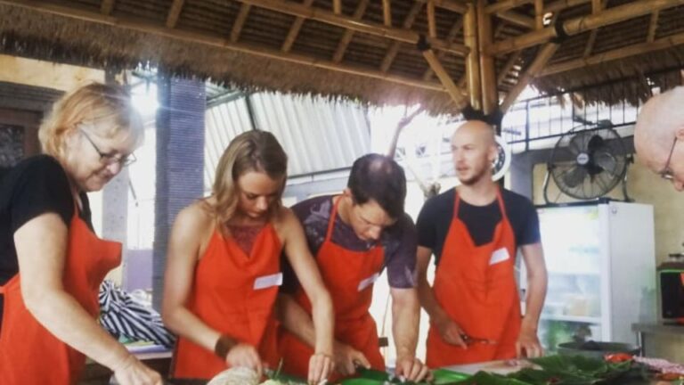 Canggu: Balinese Dishes Cooking Classs With Locals