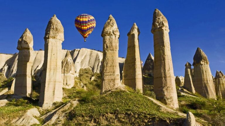 Cappadocia Full-day Guided Amber Tour (Zelve Open Air)