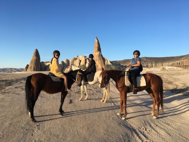 Cappadocia: Sunset Horseback-Riding Tour