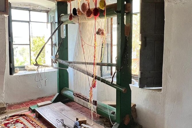 Carpet Weaving Art Lessons & Experience