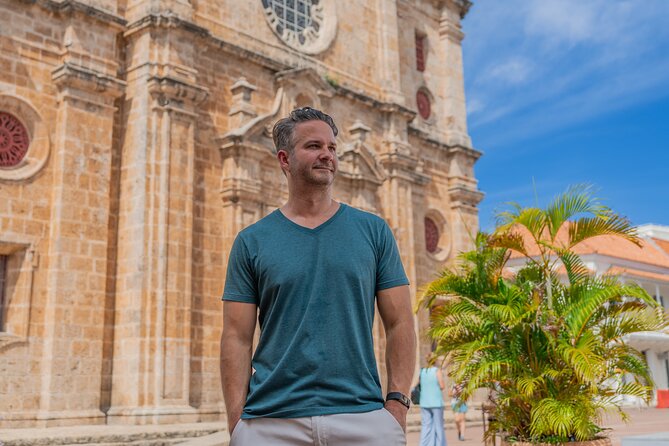 Cartagena Small-Group Walking Tour With Photographer Guide