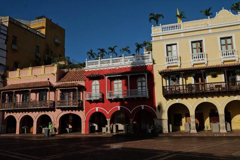 Cartagena: Walled City & Getsemani Private Tour